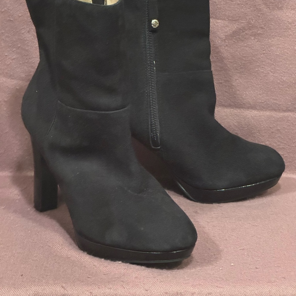 Ellen Tracy Black Suede Ankle Booties